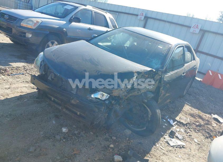 Photo 2 of 2014 Toyota Camry SE (VIN 4T1BF1FK5EU335093)