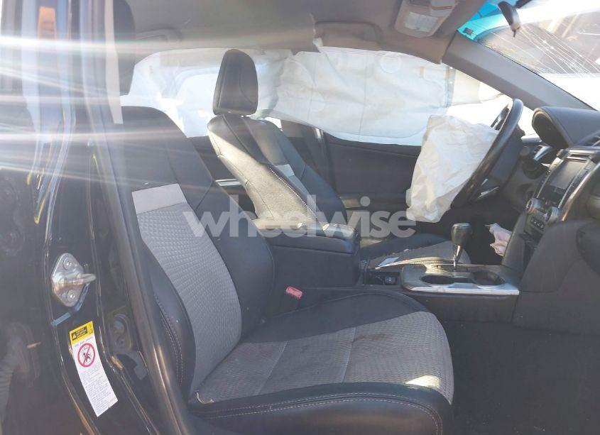 Photo 5 of 2014 Toyota Camry SE (VIN 4T1BF1FK5EU335093)