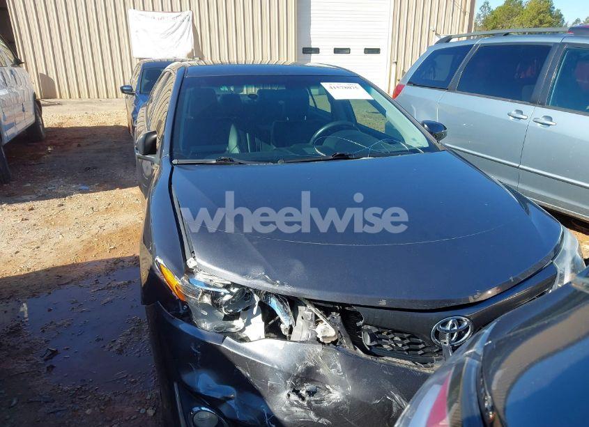 Photo 12 of 2014 Toyota Camry SE (VIN 4T1BF1FK5EU347079)