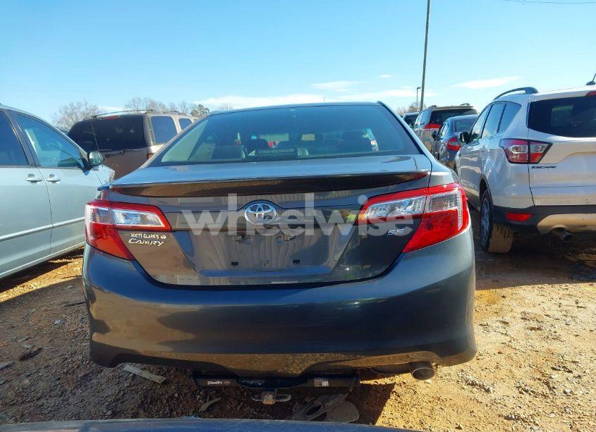 Photo 16 of 2014 Toyota Camry SE (VIN 4T1BF1FK5EU347079)