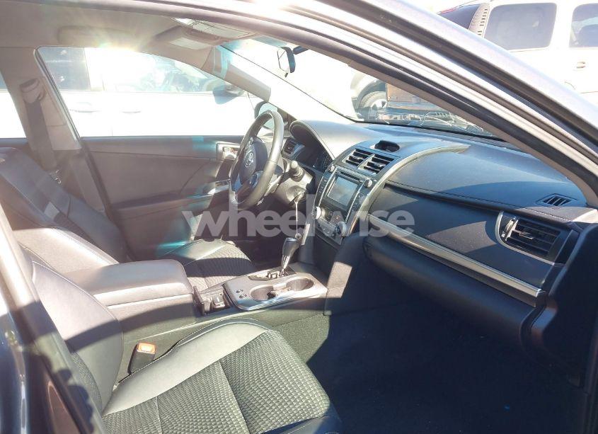 Photo 5 of 2014 Toyota Camry SE (VIN 4T1BF1FK5EU347079)