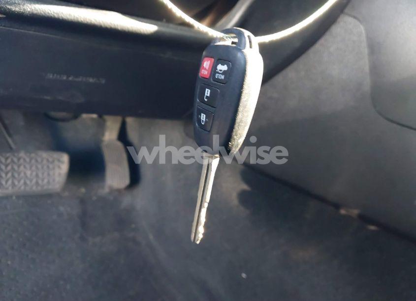 Photo 11 of 2014 Toyota Camry SE (VIN 4T1BF1FK5EU359653)