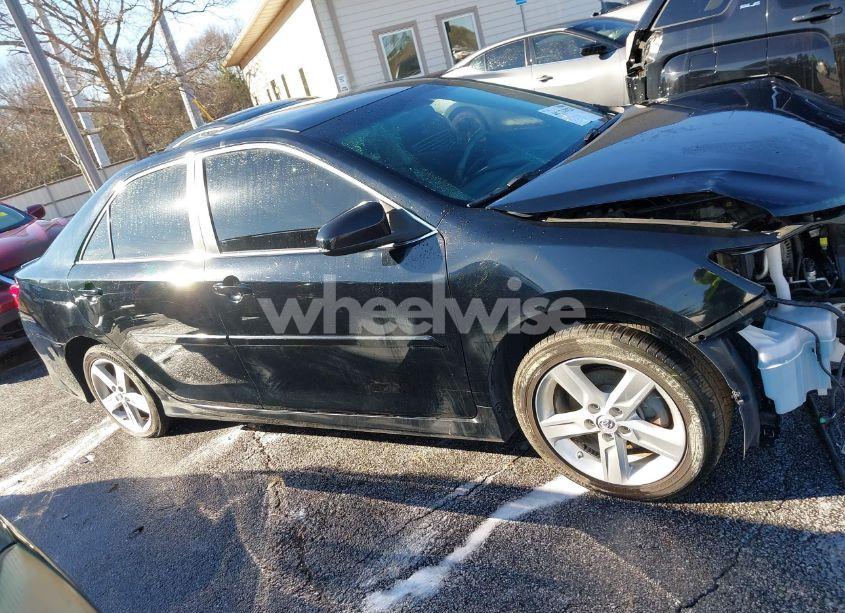 Photo 13 of 2014 Toyota Camry SE (VIN 4T1BF1FK5EU359653)