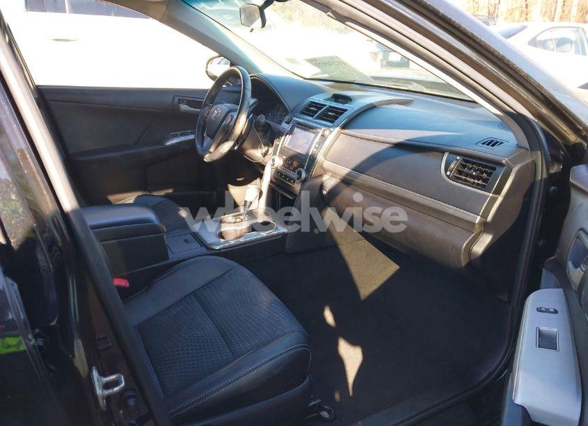 Photo 5 of 2014 Toyota Camry SE (VIN 4T1BF1FK5EU359653)