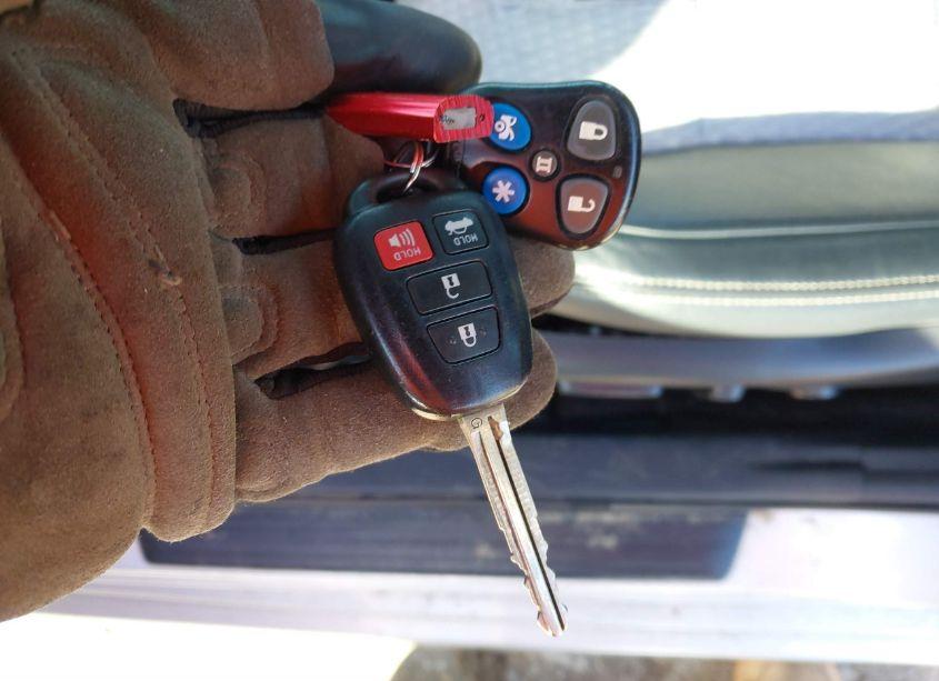 Photo 11 of 2014 Toyota Camry SE SPORT (VIN 4T1BF1FK5EU363315)