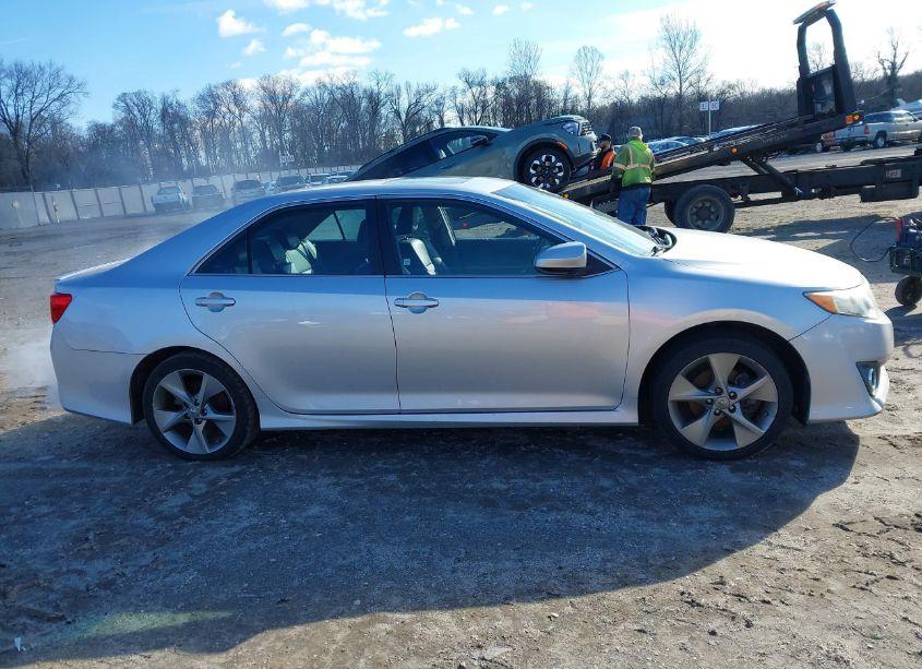Photo 13 of 2014 Toyota Camry SE SPORT (VIN 4T1BF1FK5EU363315)