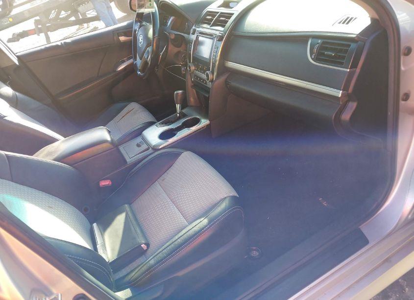 Photo 5 of 2014 Toyota Camry SE SPORT (VIN 4T1BF1FK5EU363315)