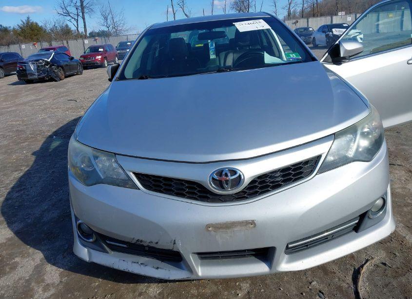 Photo 6 of 2014 Toyota Camry SE SPORT (VIN 4T1BF1FK5EU363315)