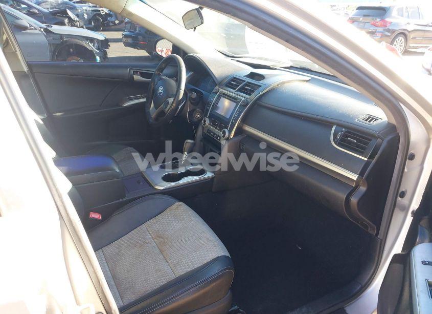 Photo 5 of 2014 Toyota Camry SE (VIN 4T1BF1FK5EU363623)