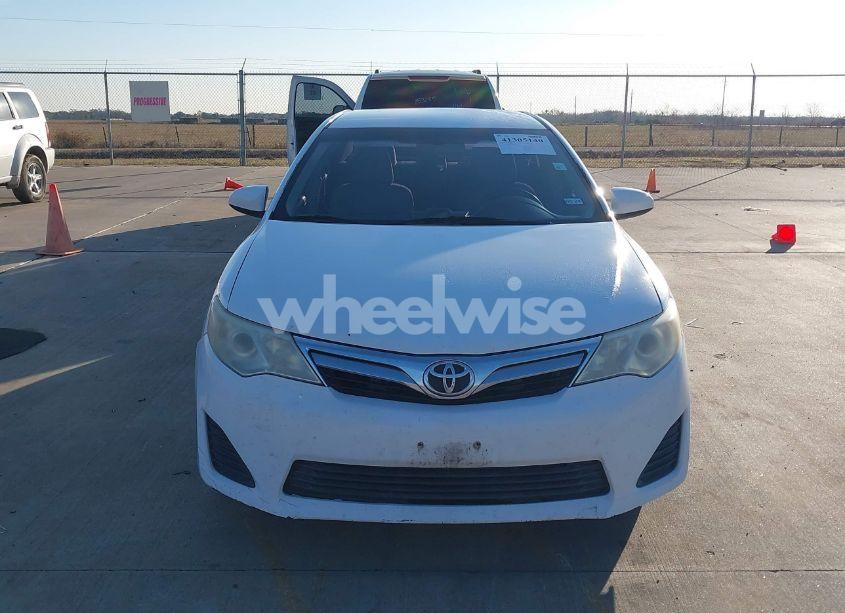 Photo 12 of 2014 Toyota Camry LE (VIN 4T1BF1FK5EU371236)