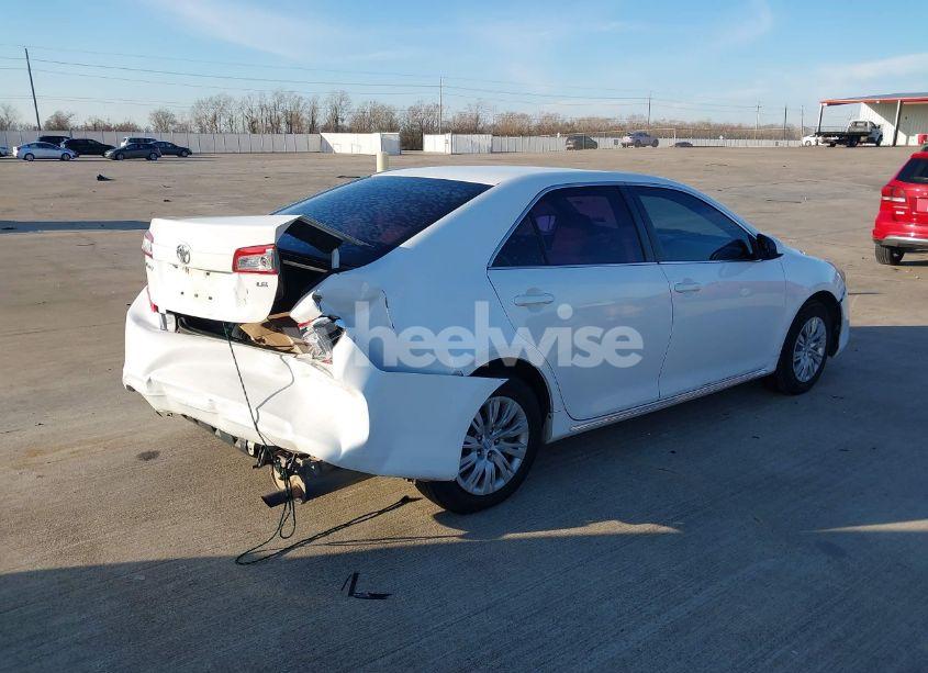 Photo 4 of 2014 Toyota Camry LE (VIN 4T1BF1FK5EU371236)