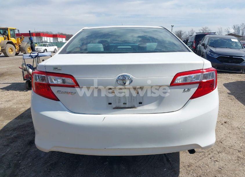 Photo 16 of 2014 Toyota Camry LE (VIN 4T1BF1FK5EU377375)