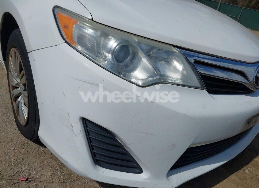 Photo 18 of 2014 Toyota Camry LE (VIN 4T1BF1FK5EU377375)