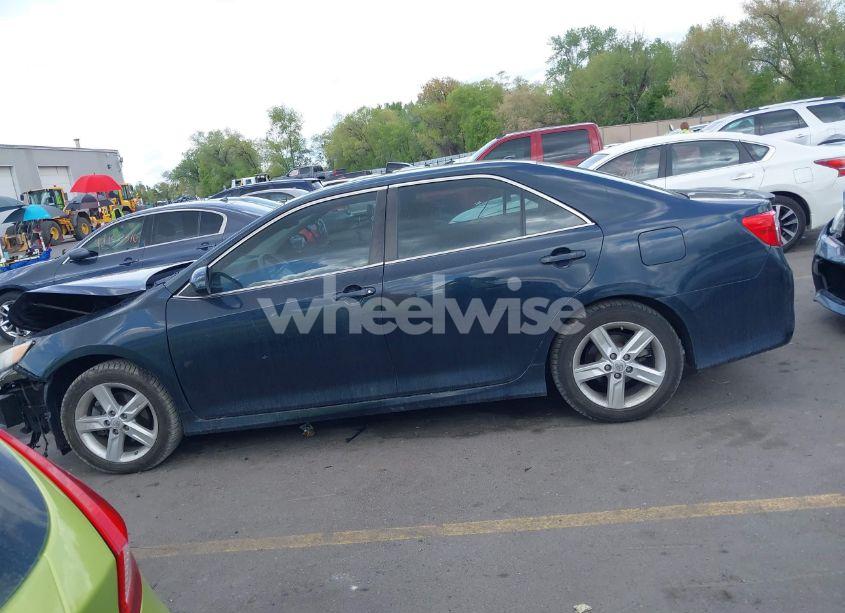 Photo 15 of 2014 Toyota Camry SE (VIN 4T1BF1FK5EU394421)