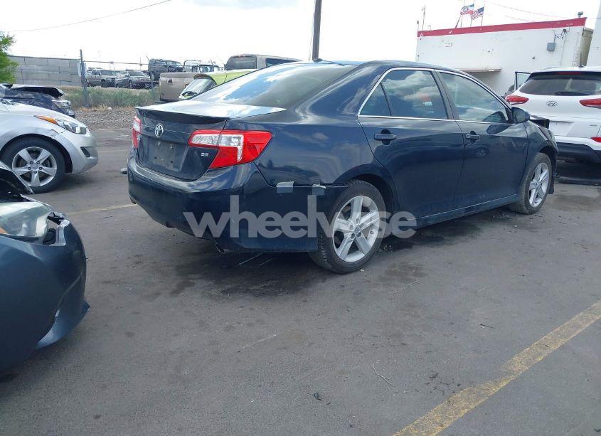 Photo 4 of 2014 Toyota Camry SE (VIN 4T1BF1FK5EU394421)