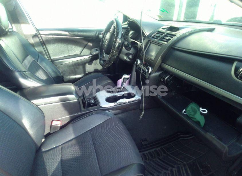 Photo 5 of 2014 Toyota Camry SE (VIN 4T1BF1FK5EU395083)