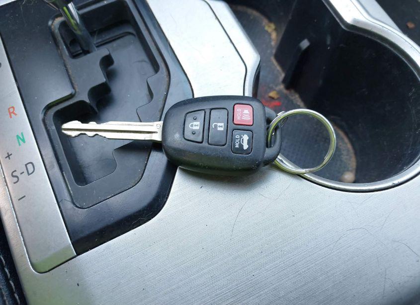 Photo 11 of 2014 Toyota Camry SE (VIN 4T1BF1FK5EU411640)