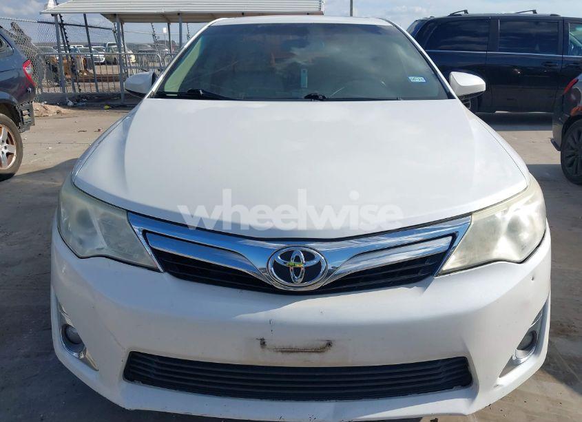 Photo 12 of 2014 Toyota Camry XLE (VIN 4T1BF1FK5EU419415)
