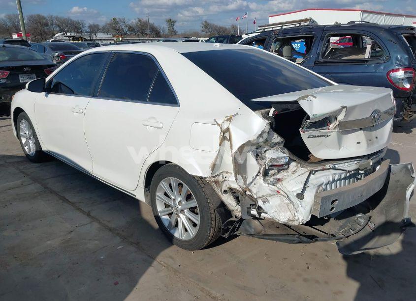 Photo 3 of 2014 Toyota Camry XLE (VIN 4T1BF1FK5EU419415)