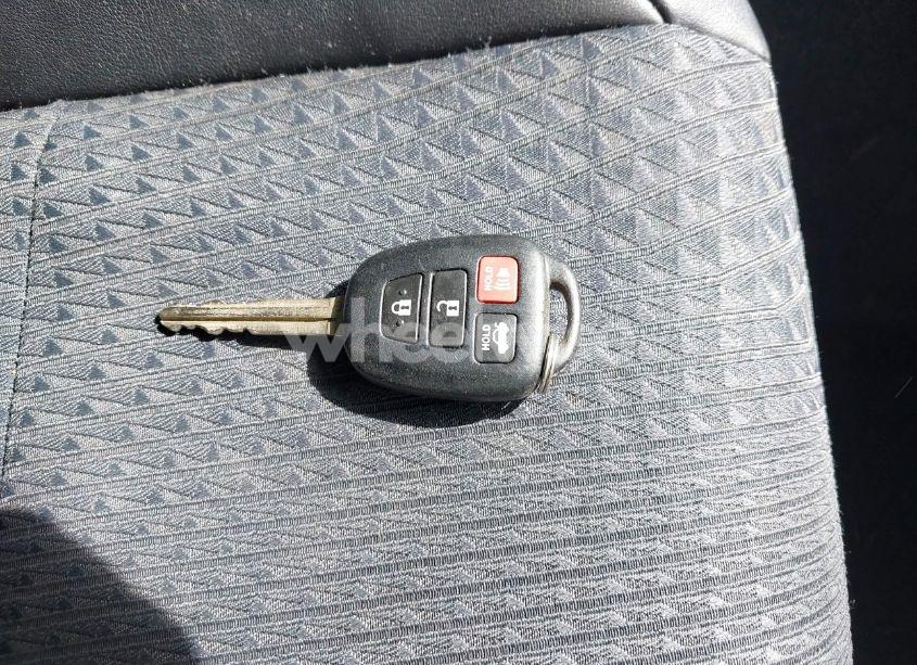 Photo 11 of 2014 Toyota Camry SE (VIN 4T1BF1FK5EU433220)