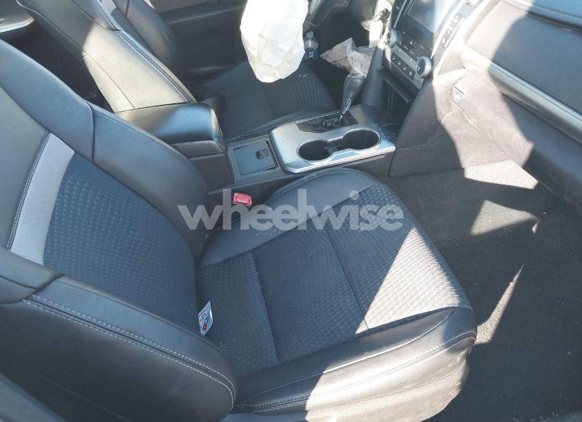 Photo 5 of 2014 Toyota Camry SE (VIN 4T1BF1FK5EU438661)