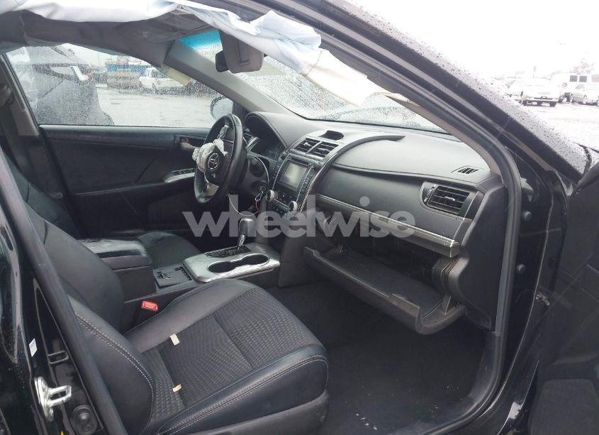 Photo 5 of 2014 Toyota Camry SE (VIN 4T1BF1FK5EU438790)
