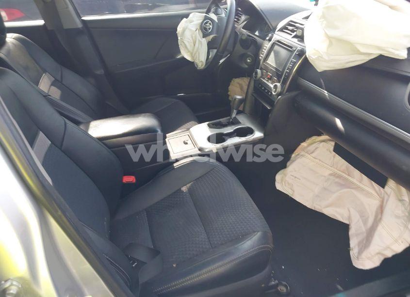 Photo 5 of 2014 Toyota Camry SE (VIN 4T1BF1FK5EU443410)