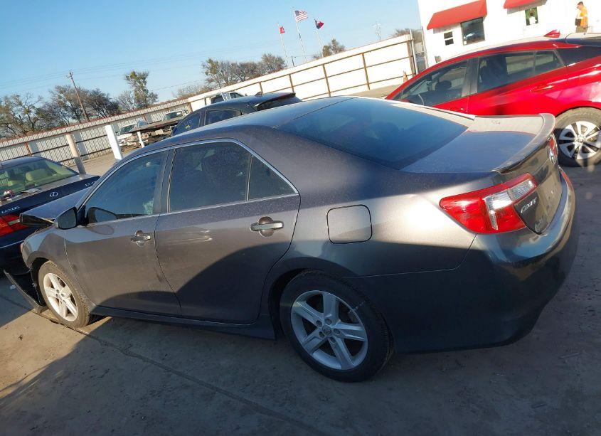 Photo 14 of 2014 Toyota Camry SE (VIN 4T1BF1FK5EU448400)