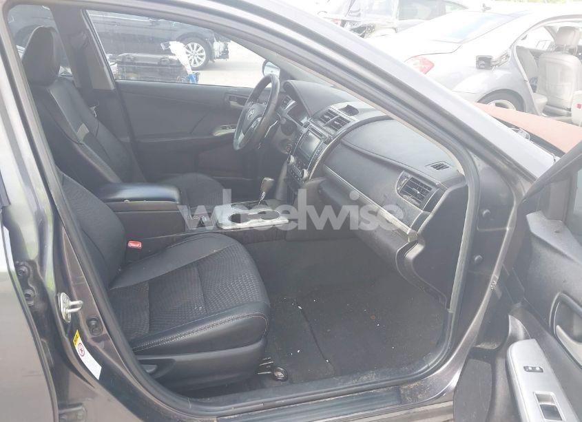 Photo 5 of 2014 Toyota Camry SE (VIN 4T1BF1FK5EU456688)