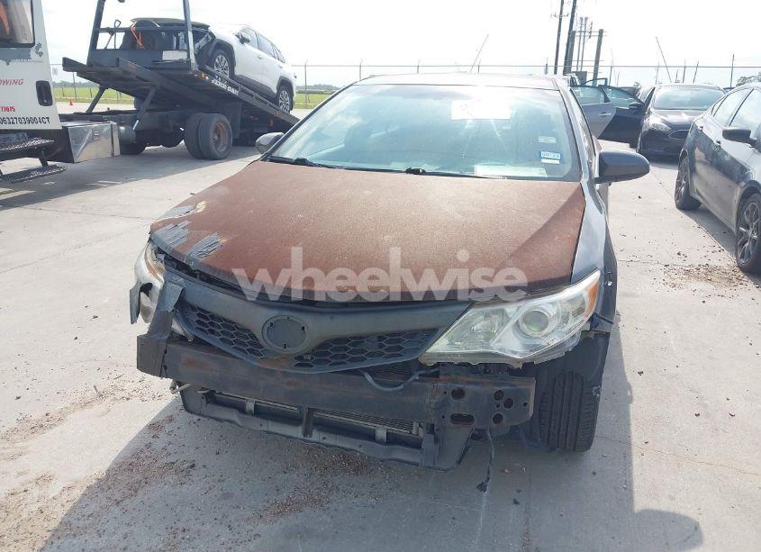 Photo 6 of 2014 Toyota Camry SE (VIN 4T1BF1FK5EU456688)