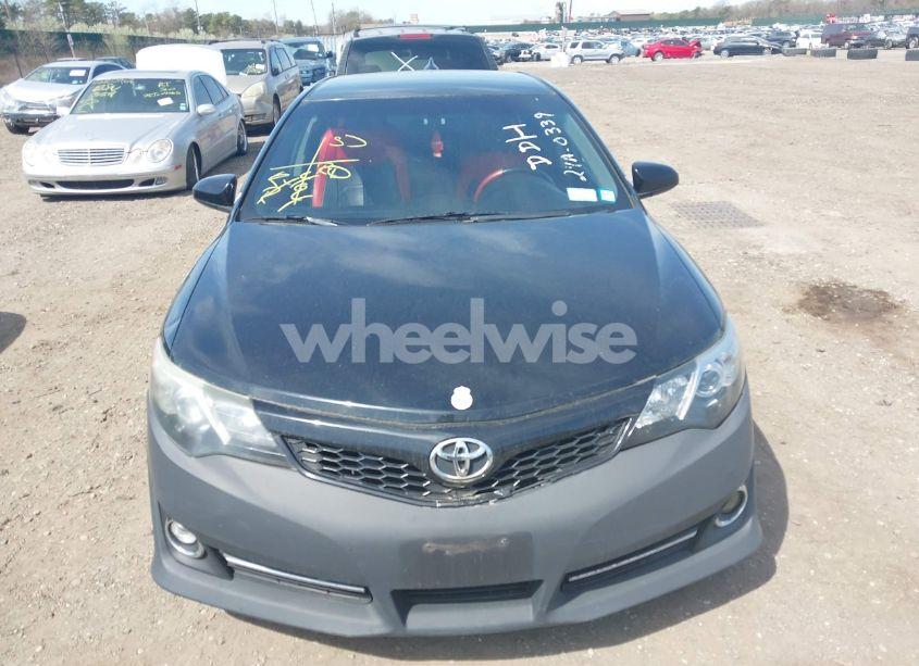 Photo 12 of 2014 Toyota Camry SE (VIN 4T1BF1FK5EU466685)