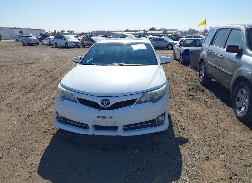 Photo 12 of 2014 Toyota Camry SE (VIN 4T1BF1FK5EU728348)