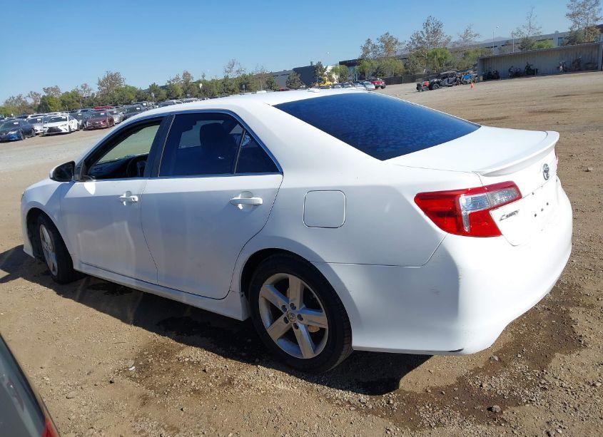Photo 14 of 2014 Toyota Camry SE (VIN 4T1BF1FK5EU728348)