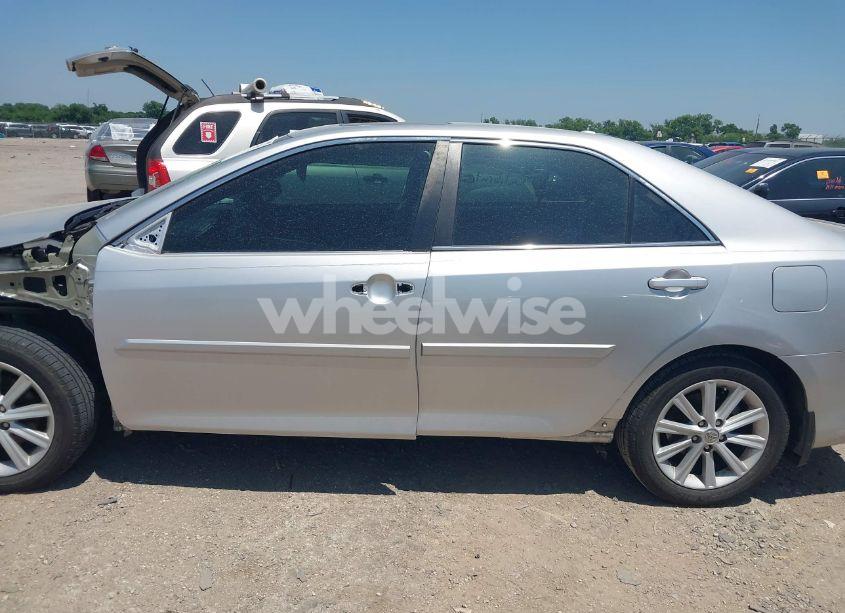 Photo 14 of 2014 Toyota Camry XLE (VIN 4T1BF1FK5EU739298)