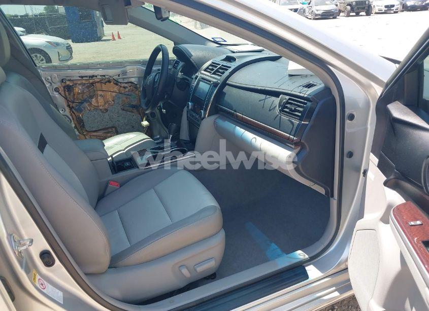 Photo 5 of 2014 Toyota Camry XLE (VIN 4T1BF1FK5EU739298)