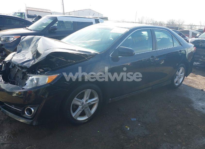 Photo 14 of 2014 Toyota Camry SE (VIN 4T1BF1FK5EU778358)