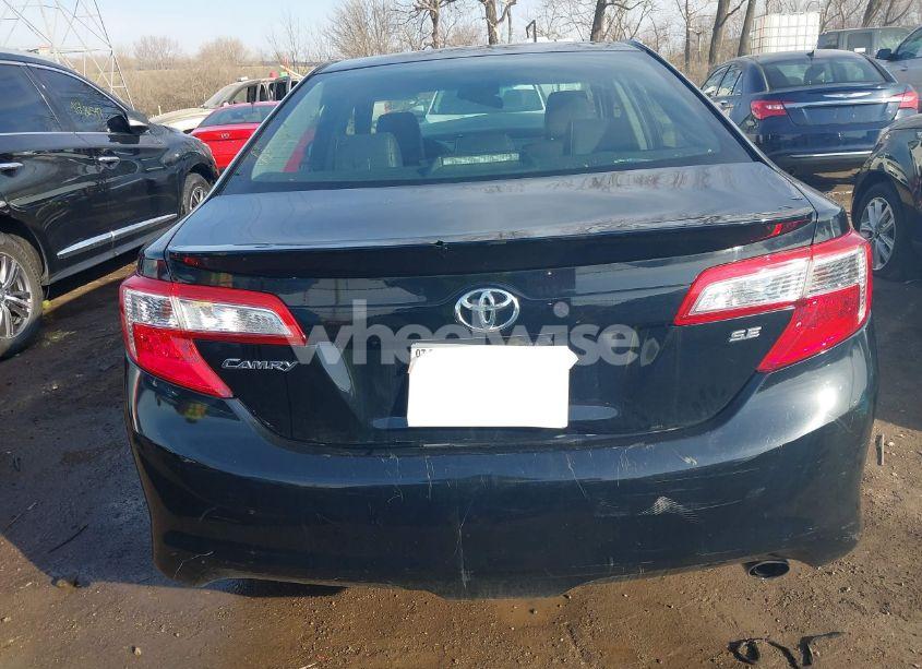 Photo 16 of 2014 Toyota Camry SE (VIN 4T1BF1FK5EU778358)
