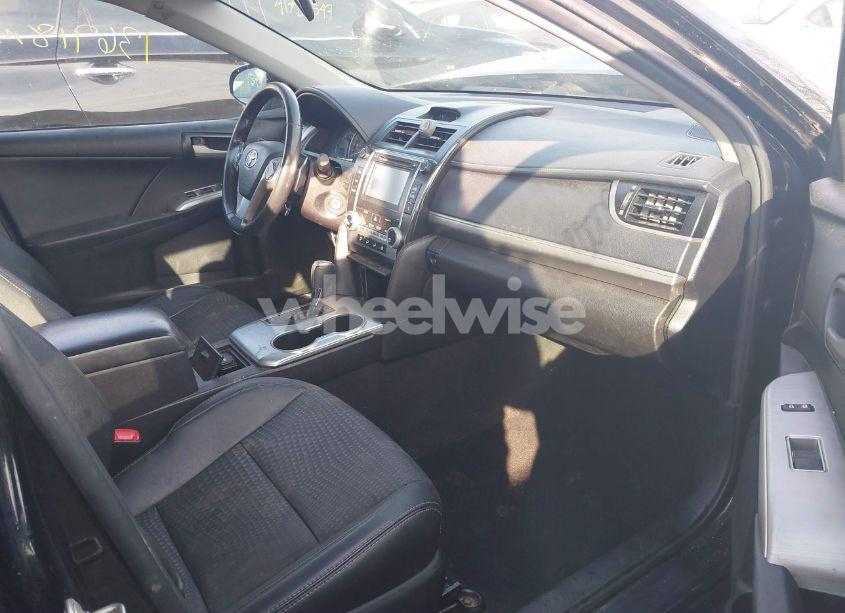 Photo 5 of 2014 Toyota Camry SE (VIN 4T1BF1FK5EU778358)