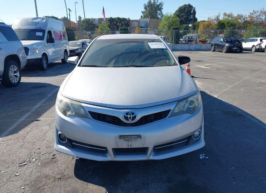 Photo 12 of 2014 Toyota Camry SE (VIN 4T1BF1FK5EU782846)
