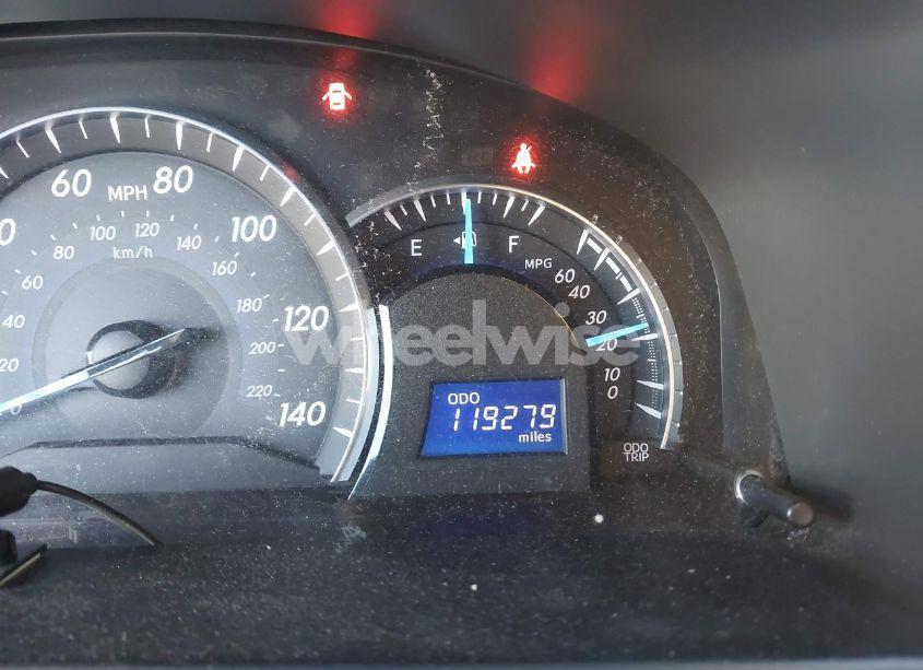 Photo 15 of 2014 Toyota Camry XLE (VIN 4T1BF1FK5EU802688)