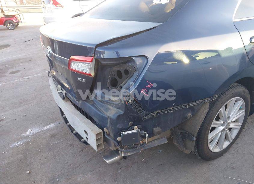 Photo 17 of 2014 Toyota Camry XLE (VIN 4T1BF1FK5EU802688)