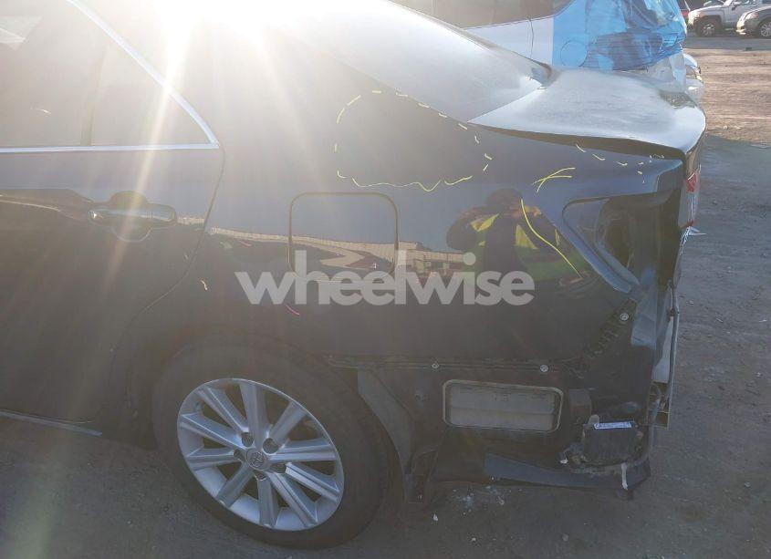 Photo 18 of 2014 Toyota Camry XLE (VIN 4T1BF1FK5EU802688)