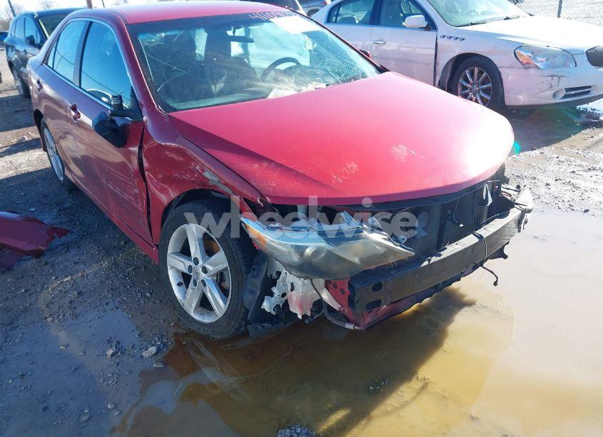 Photo 6 of 2014 Toyota Camry SE (VIN 4T1BF1FK5EU802822)