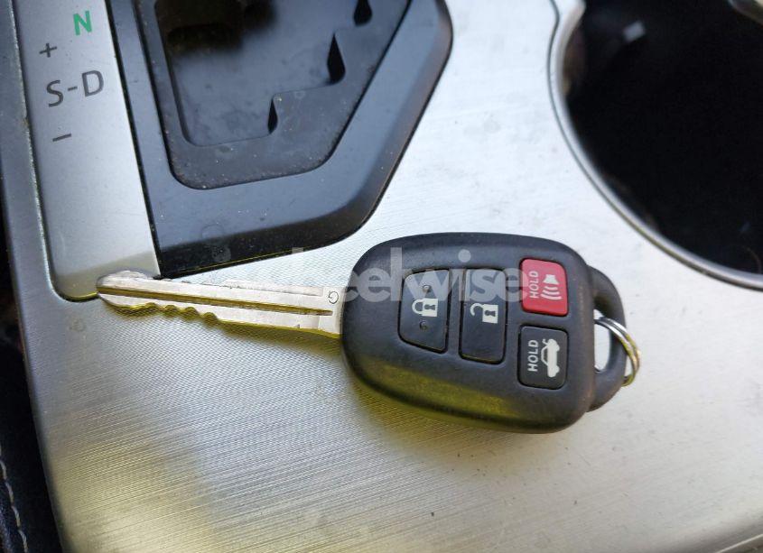 Photo 11 of 2014 Toyota Camry SE SPORT (VIN 4T1BF1FK5EU811231)