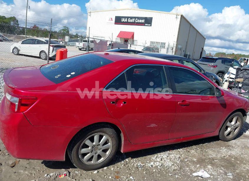 Photo 19 of 2014 Toyota Camry SE (VIN 4T1BF1FK5EU837862)