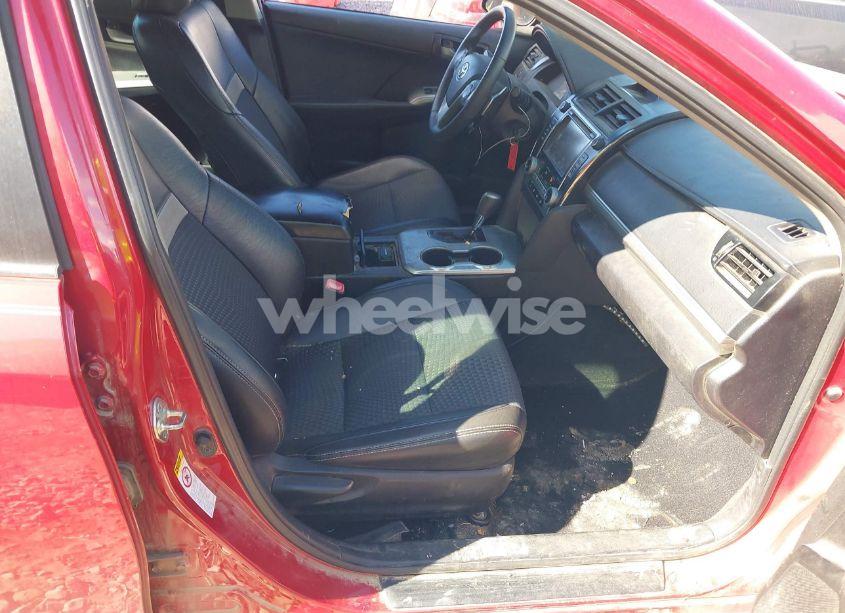 Photo 5 of 2014 Toyota Camry SE (VIN 4T1BF1FK5EU837862)