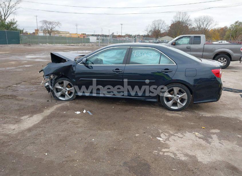 Photo 15 of 2014 Toyota Camry SE SPORT (VIN 4T1BF1FK5EU869405)