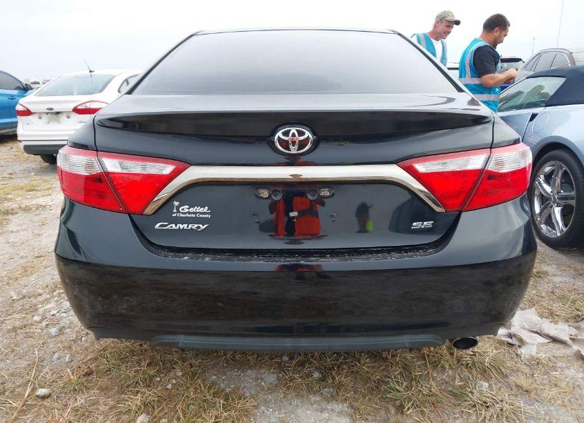 Photo 16 of 2015 Toyota Camry SE (VIN 4T1BF1FK5FU001356)