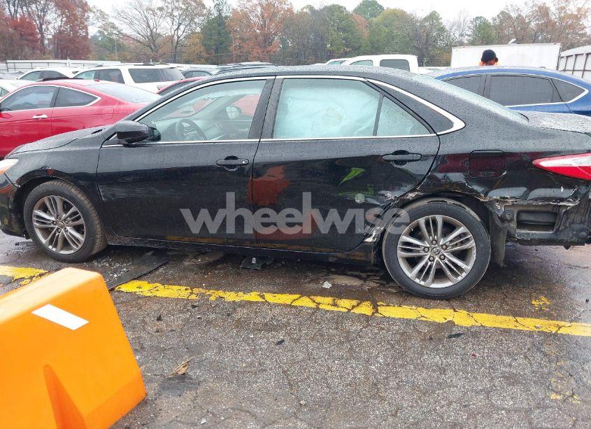 Photo 6 of 2015 Toyota Camry SE (VIN 4T1BF1FK5FU013748)