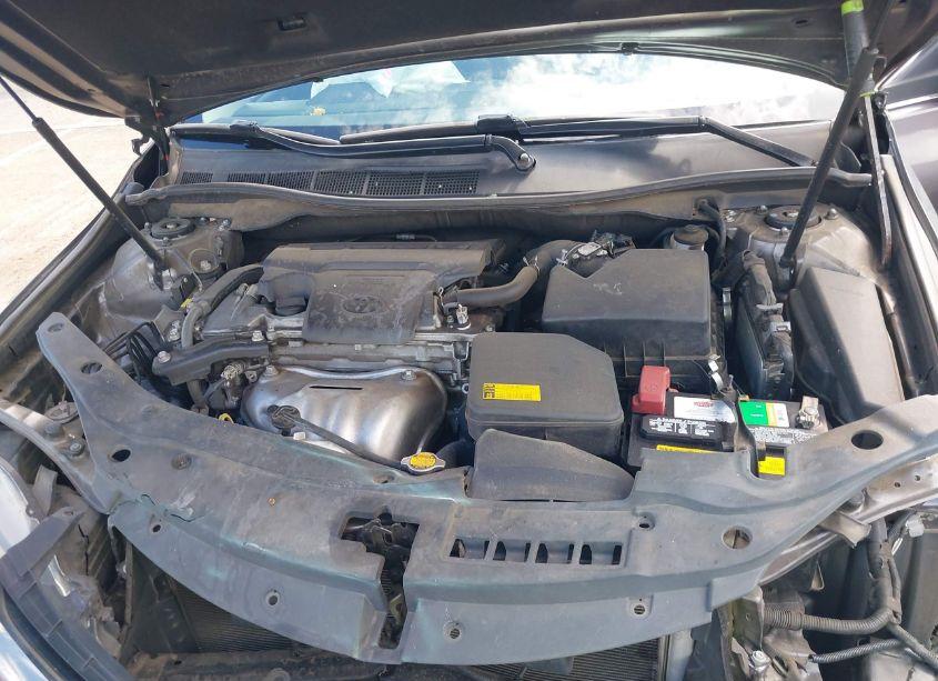 Photo 10 of 2015 Toyota Camry SE (VIN 4T1BF1FK5FU031148)